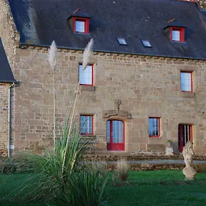  Hébergement de vacances Au Domaine De
